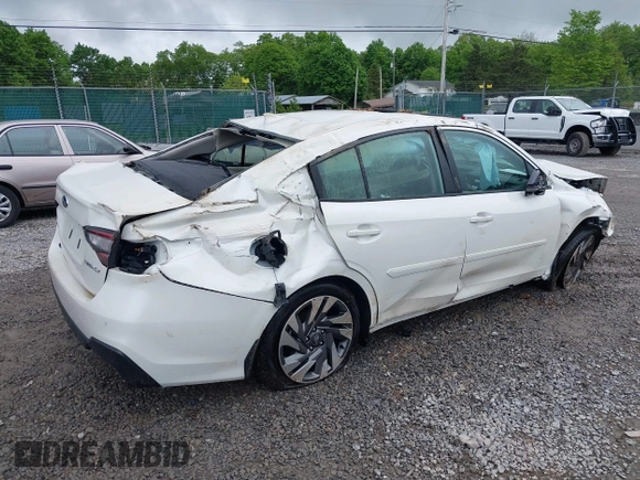 2024 Subaru Legacy Limited with VIN 4S3BWAN61R3025091, listed as a IAAI auction lot 39424271 with 300 mi miles and . Bid and sale history available at DreamBid. Image 4.