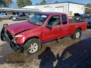1999 Toyota Tacoma PreRunner with VIN 4TASM92N9XZ556531, listed as a Copart auction lot 82577744 with 211,455 mi miles and Salvage title. Bid and sale history available at DreamBid. Image 1.