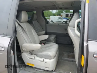 2011 Toyota Sienna XLE AAS with VIN 5TDYK3DC3BS051110, listed as a Copart auction lot 55337915 with 307,289 mi miles and Clean Title. Bid and sale history available at DreamBid. Image 10.