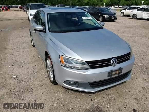 2012 Volkswagen Jetta SEL with VIN 3VWLP7AJ7CM300738, listed as a Copart auction lot 47934894 with 137,877 mi miles and Salvage title. Bid and sale history available at DreamBid. Image 12.