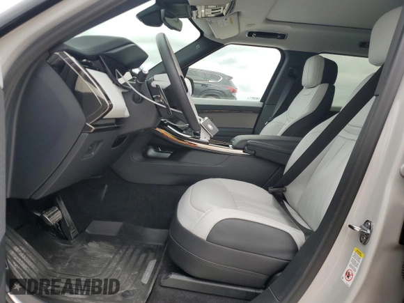2024 Land Rover Range Rover Sport Dynamic SE with VIN SAL1L9FU3RA414870, listed as a Copart auction lot 43243595 with 1,808 mi miles and Salvage Title. Bid and sale history available at DreamBid. Image 7.