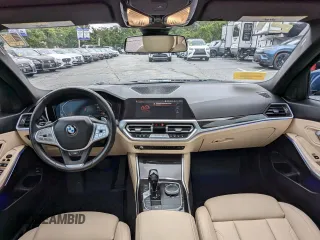 2021 BMW 3 Series 330i xDrive with VIN WBA5R7C05MFL07633, listed as a Copart auction lot 44218855 with 33,325 mi miles and Clean Title. Bid and sale history available at carsss.com. Image 9.