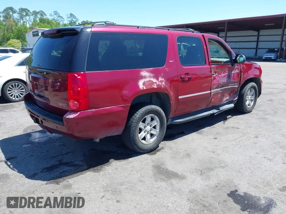 2011 GMC Yukon XL SLT with VIN 1GKS2KE37BR118843, listed as a IAAI auction lot 41983870 with 236,029 mi miles. Bid and sale history available at carsss.com. Image 4.