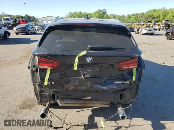 2021 BMW X1 sDrive28i z VIN WBXJG7C02M5U22447, wystawiony jako Copart lot #52927285 z przebiegiem 45 128 mil mil oraz Szkody całkowita. Historia ofert i sprzedaży dostępna na DreamBid. Obrazek 6.