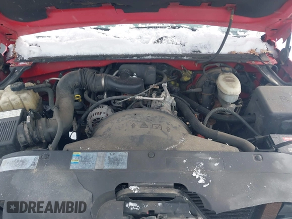 2004 Chevrolet Silverado 1500 Work Truck with VIN 1GCEC14X14Z352435, listed as a IAAI auction lot 41606503 with 163,470 mi miles. Bid and sale history available at carsss.com. Image 10.