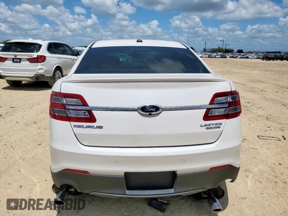 2015 Ford Taurus Limited with VIN 1FAHP2F85FG192190, listed as a Copart auction lot 62029705 with 11,580 mi miles and Salvage title. Bid and sale history available at DreamBid. Image 6.