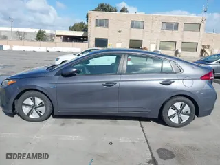 2018 Hyundai Ioniq Hybrid Blue with VIN KMHC65LC0JU065418, listed as a IAAI auction lot 41588505 with 99,069 mi miles. Bid and sale history available at carsss.com. Image 14.