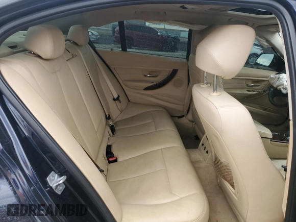 2013 BMW 3 Series 328i xDrive with VIN WBA3B5G58DNS00720, listed as a Copart auction lot 46904615 with 0 mi miles and Salvage Title. Bid and sale history available at carsss.com. Image 10.