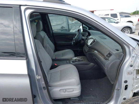 2019 Honda Passport Elite with VIN 5FNYF8H08KB018545, listed as a IAAI auction lot 41923505 with 31,249 mi miles. Bid and sale history available at carsss.com. Image 5.