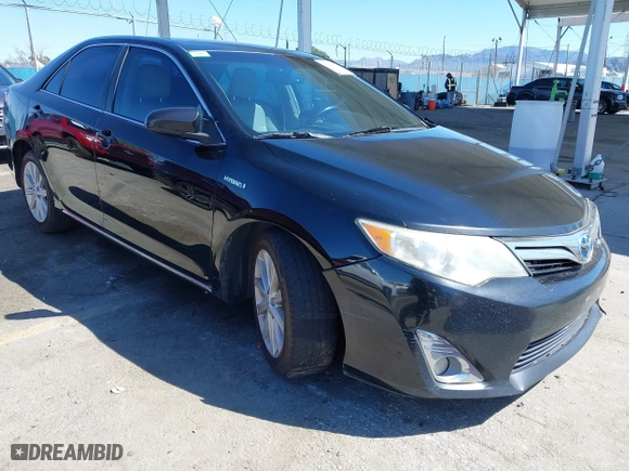 2014 Toyota Camry Hybrid LE with VIN 4T1BD1FK1EU127878, listed as a IAAI auction lot 41823638 with 179,141 mi miles. Bid and sale history available at carsss.com. Image 1.
