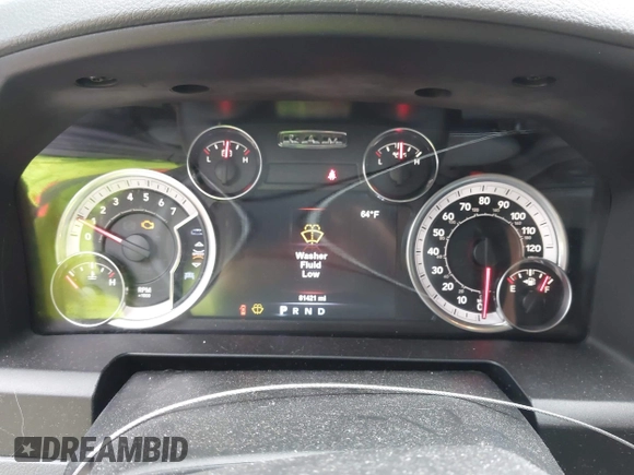 2017 Ram 1500 Big Horn z VIN 3C6RR7LT0HG523898, wystawiony jako IAAI lot #42333835 z przebiegiem 81 421 mil mil oraz . Historia ofert i sprzedaży dostępna na DreamBid. Obrazek 7.