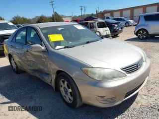 2006 Toyota Camry LE z VIN 4T1BF32K76U631283, wystawiony jako IAAI lot #41828021 z przebiegiem 332 063 mil mil oraz . Historia ofert i sprzedaży dostępna na DreamBid. Obrazek 1.