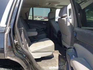 2019 Chevrolet Tahoe LT with VIN 1GNSCBKC4KR231153, listed as a IAAI auction lot 42017325 with 116,960 mi miles. Bid and sale history available at carsss.com. Image 8.
