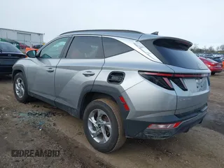 2022 Hyundai Tucson SEL z VIN 5NMJBCAE3NH070531, wystawiony jako IAAI lot #41222494 z przebiegiem 91 358 mil mil oraz . Historia ofert i sprzedaży dostępna na DreamBid. Obrazek 3.