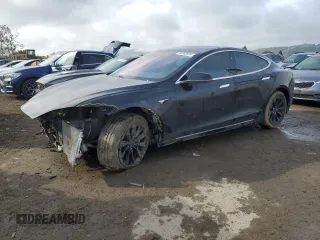 2018 Tesla Model S 75D with VIN 5YJSA1E29JF281871, listed as a Copart auction lot 50743825 with 118,516 mi miles and Salvage Title. Bid and sale history available at DreamBid. Image 1.