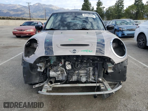 2023 MINI Hardtop 4 Door Cooper S with VIN WMW53DK09P2S84418, listed as a Copart auction lot 47293295 with 37,432 mi miles and Salvage title. Bid and sale history available at DreamBid. Image 5.