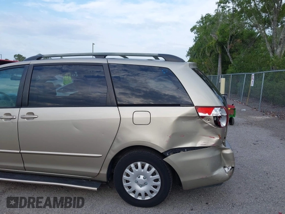 2005 Toyota Sienna CE with VIN 5TDZA23C65S226571, listed as a IAAI auction lot 41964558 with 111,827 mi miles. Bid and sale history available at carsss.com. Image 6.