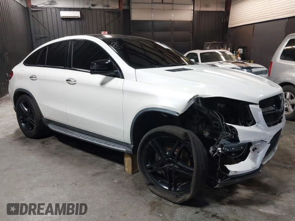 2017 Mercedes-Benz GLE 43 AMG z VIN 4JGED6EB3HA057334, wystawiony jako IAAI lot #42368824 z przebiegiem 81 749 mil mil oraz . Historia ofert i sprzedaży dostępna na DreamBid. Obrazek 6.