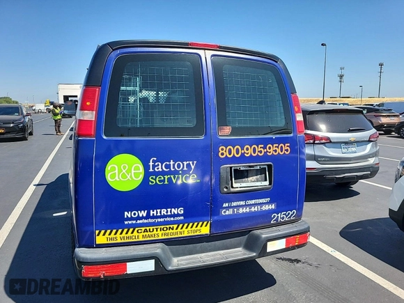 2012 Chevrolet Express Cargo z VIN 1GCSGAFX9C1137368, wystawiony jako IAAI lot #42619588 z przebiegiem 226 230 mil mil oraz . Historia ofert i sprzedaży dostępna na DreamBid. Obrazek 48.
