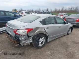 2016 Nissan Altima S z VIN 1N4AL3APXGN331521, wystawiony jako IAAI lot #42044462 z przebiegiem 119 130 mil mil oraz . Historia ofert i sprzedaży dostępna na DreamBid. Obrazek 4.