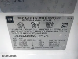 2020 Buick Envision Essence with VIN LRBFXCSA0LD051426, listed as a IAAI auction lot 41132973 with 60,439 mi miles. Bid and sale history available at carsss.com. Image 9.