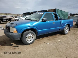 2001 GMC Sonoma SLS w/1SF Pkg with VIN 1GTCS195718156860, listed as a Copart auction lot 52531395 with Not Provided miles and Clean Title. Bid and sale history available at carsss.com. Image 1.