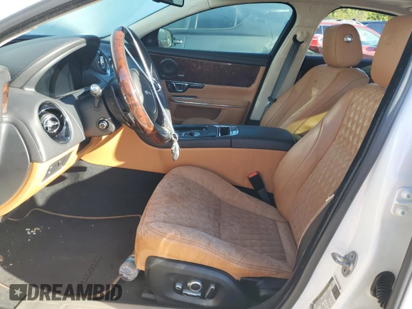 2016 Jaguar XJ Portfolio with VIN SAJWA2G77G8V92872, listed as a Copart auction lot 74562014 with Not Provided miles and Non Repairable. Bid and sale history available at DreamBid. Image 7.