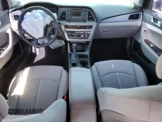 2015 Hyundai Sonata SE z VIN 5NPE24AF8FH011172, wystawiony jako Copart lot #57986235 z przebiegiem Nie podano mil oraz Czysty tytuł • Clean title. Historia ofert i sprzedaży dostępna na DreamBid. Obrazek 8.