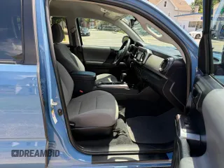 2019 Toyota Tacoma SR with VIN 3TMCZ5AN8KM272578, listed as a Copart auction lot 63283405 with 79,569 mi miles and Clean title. Bid and sale history available at DreamBid. Image 5.