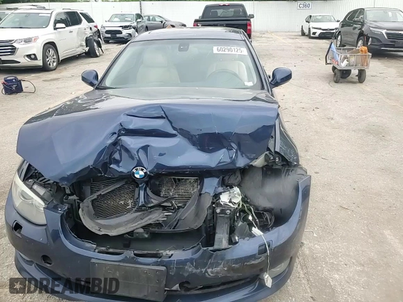 2012 BMW 3 Series 328i z VIN WBAKE3C55CE770542, wystawiony jako Copart lot #60290125 z przebiegiem 123 797 mil mil oraz Szkoda całkowita • Salvage title. Historia ofert i sprzedaży dostępna na DreamBid. Obrazek 13.