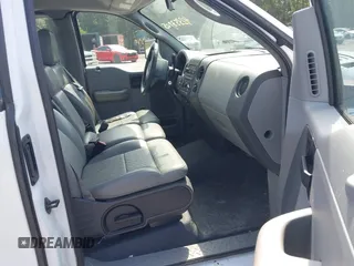 2005 Ford F-150 XL с VIN 1FTRF12W15NA14108, выставлен на аукционе IAAI как лот 42853905 с пробегом 142 717 миль миль и . История ставок и продаж доступна на DreamBid. Изображение 5.
