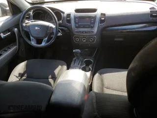 2014 Kia Sorento LX with VIN 5XYKTDA79EG501490, listed as a Copart auction lot 48821225 with 85,941 mi miles and Clean Title. Bid and sale history available at carsss.com. Image 8.