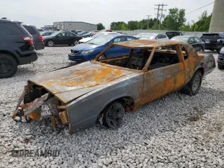 1986 Chevrolet Monte Carlo Sport с VIN 1G1GZ37G1GR208234, выставлен на аукционе Copart как лот 57203224 с пробегом Не указан миль и Чистый • Clean title. История ставок и продаж доступна на DreamBid. Изображение 1.