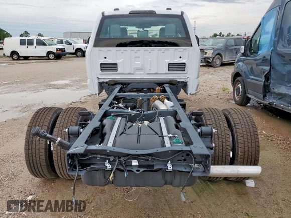 2025 Ford F-350 with VIN 1FD8X3HN8SEC33741, listed as a Copart auction lot 59874165 with Not provided miles and Salvage title. Bid and sale history available at DreamBid. Image 6.