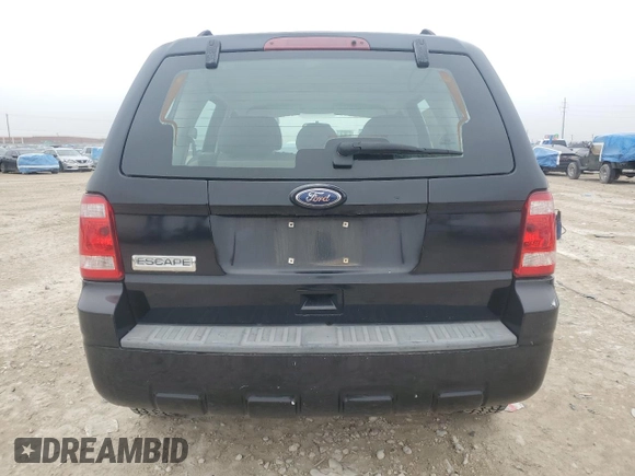 2008 Ford Escape XLS z VIN 1FMCU02Z58KD73950, wystawiony jako Copart lot #46569725 z przebiegiem 133 171 mil mil oraz Czysty tytuł • Clean title. Historia ofert i sprzedaży dostępna na DreamBid. Obrazek 6.