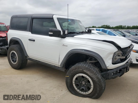2021 Ford Bronco с VIN 1FMDE5CP3MLB04071, выставлен на аукционе Copart как лот 54220505 с пробегом 28 385 миль миль и Списание • Salvage title. История ставок и продаж доступна на DreamBid. Изображение 4.