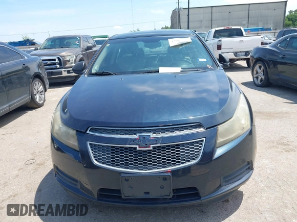 2014 Chevrolet Cruze LS with VIN 1G1PA5SH4E7268424, listed as a IAAI auction lot 42063360 with 124,167 mi miles and . Bid and sale history available at DreamBid. Image 6.