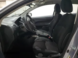 2024 Mitsubishi Mirage ES z VIN ML32AUHJ2RH010024, wystawiony jako Copart lot #59907215 z przebiegiem 29 712 mil mil oraz Szkoda całkowita • Salvage title. Historia ofert i sprzedaży dostępna na DreamBid. Obrazek 7.