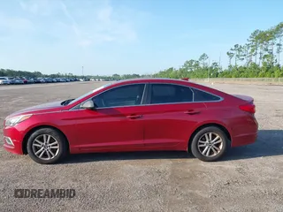 2016 Hyundai Sonata SE z VIN 5NPE24AF1GH349434, wystawiony jako IAAI lot #42555667 z przebiegiem 178 592 mil mil oraz . Historia ofert i sprzedaży dostępna na DreamBid. Obrazek 14.