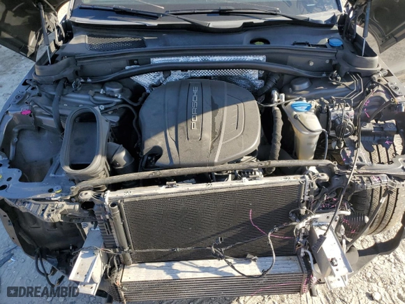2018 Porsche Macan with VIN WP1AA2A51JLB17298, listed as a Copart auction lot 48912325 with 63,868 mi miles and Salvage Title. Bid and sale history available at carsss.com. Image 11.