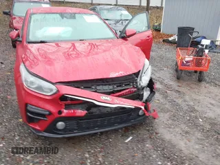2020 Kia Forte LXS z VIN 3KPF24AD9LE215384, wystawiony jako IAAI lot #40951994 z przebiegiem 72 255 mil mil oraz . Historia ofert i sprzedaży dostępna na DreamBid. Obrazek 19.