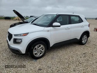 2022 Hyundai Venue SE z VIN KMHRB8A36NU155544, wystawiony jako Copart lot #50712555 z przebiegiem 24 241 mil mil oraz Tytuł czysty. Historia ofert i sprzedaży dostępna na DreamBid. Obrazek 1.
