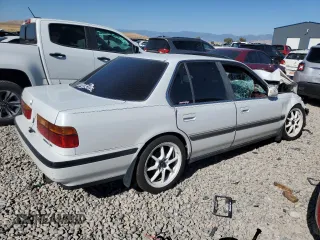 1990 Honda Accord EX with VIN JHMCB7564LC095189, listed as a Copart auction lot 69300794 with 161,544 mi miles and Salvage Title. Bid and sale history available at carsss.com. Image 3.