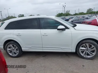 2021 Audi Q7 Premium Plus with VIN WA1LXAF71MD013285, listed as a IAAI auction lot 41962332 with 81,746 mi miles and . Bid and sale history available at DreamBid. Image 13.