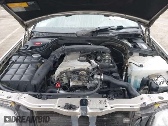 1998 Mercedes-Benz C 230/260/280/320 with VIN WDBHA23G5WA606125, listed as a IAAI auction lot 42064201 with 181,121 mi miles and . Bid and sale history available at carsss.com. Image 10.
