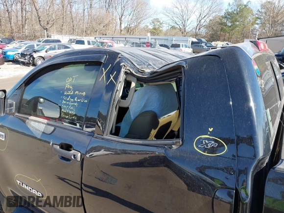 2016 Toyota Tundra 4WD Truck SR with VIN 5TFUW5F1XGX525419, listed as a IAAI auction lot 41460439 with 78,260 mi miles. Bid and sale history available at carsss.com. Image 18.