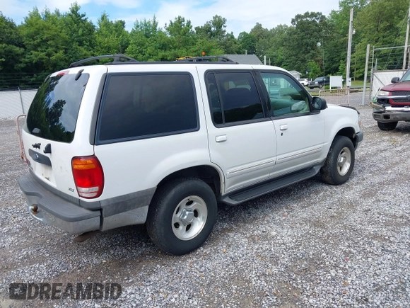 2000 Ford Explorer XLT z VIN 1FMZU63E9YZB43747, wystawiony jako IAAI lot #42676902 z przebiegiem 258 749 mil mil oraz . Historia ofert i sprzedaży dostępna na DreamBid. Obrazek 4.