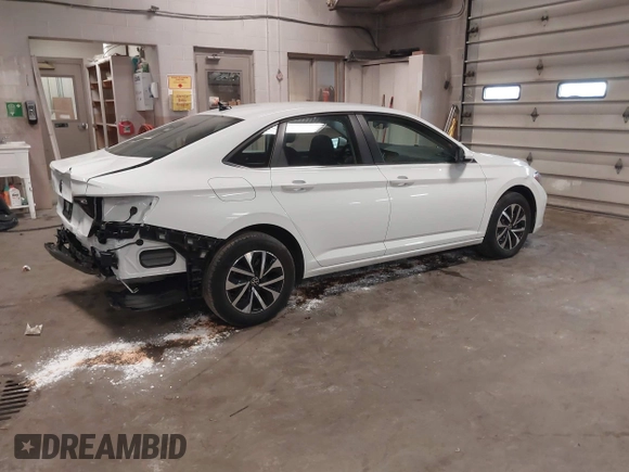 2024 Volkswagen Jetta S with VIN 3VW5M7BU9RM071109, listed as a IAAI auction lot 41517014 with 4,523 mi miles and . Bid and sale history available at DreamBid. Image 4.