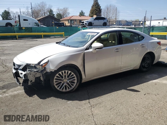 2014 Lexus ES 350 with VIN JTHBK1GG8E2120635, listed as a Copart auction lot 52099745 with 118,121 mi miles and Salvage Title. Bid and sale history available at carsss.com. Image 1.