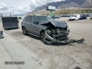2019 Mercedes-Benz GLE 400 с VIN 4JGDA5GB1KB210810, выставлен на аукционе Copart как лот 54844545 с пробегом Не указан миль и Списание • Salvage title. История ставок и продаж доступна на DreamBid. Изображение 14.